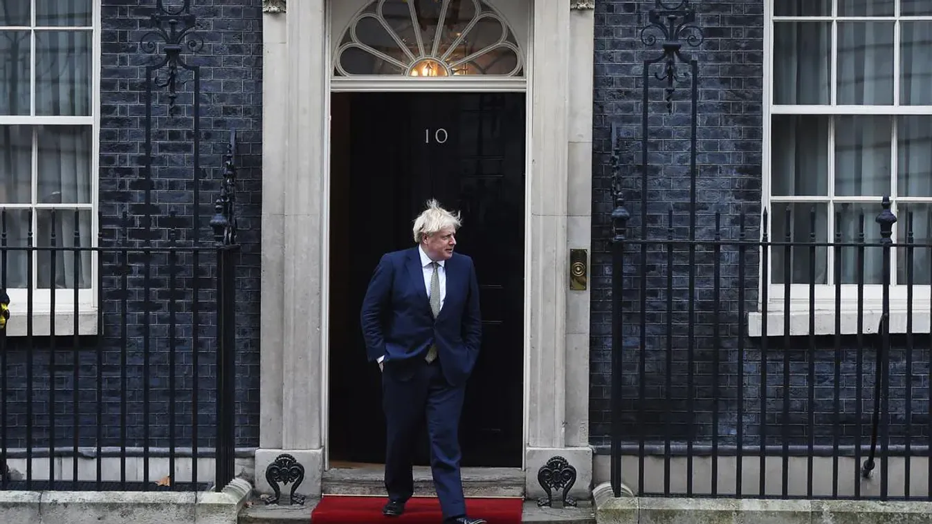 A miniszterelnök hivatalában tartott illegális buli okozott kormányválságot Nagy-Britanniában