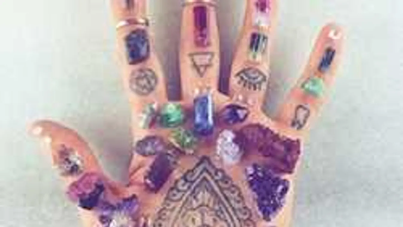 Melyik jegyben születtél? Ez a kristály erősíti személyiségedet