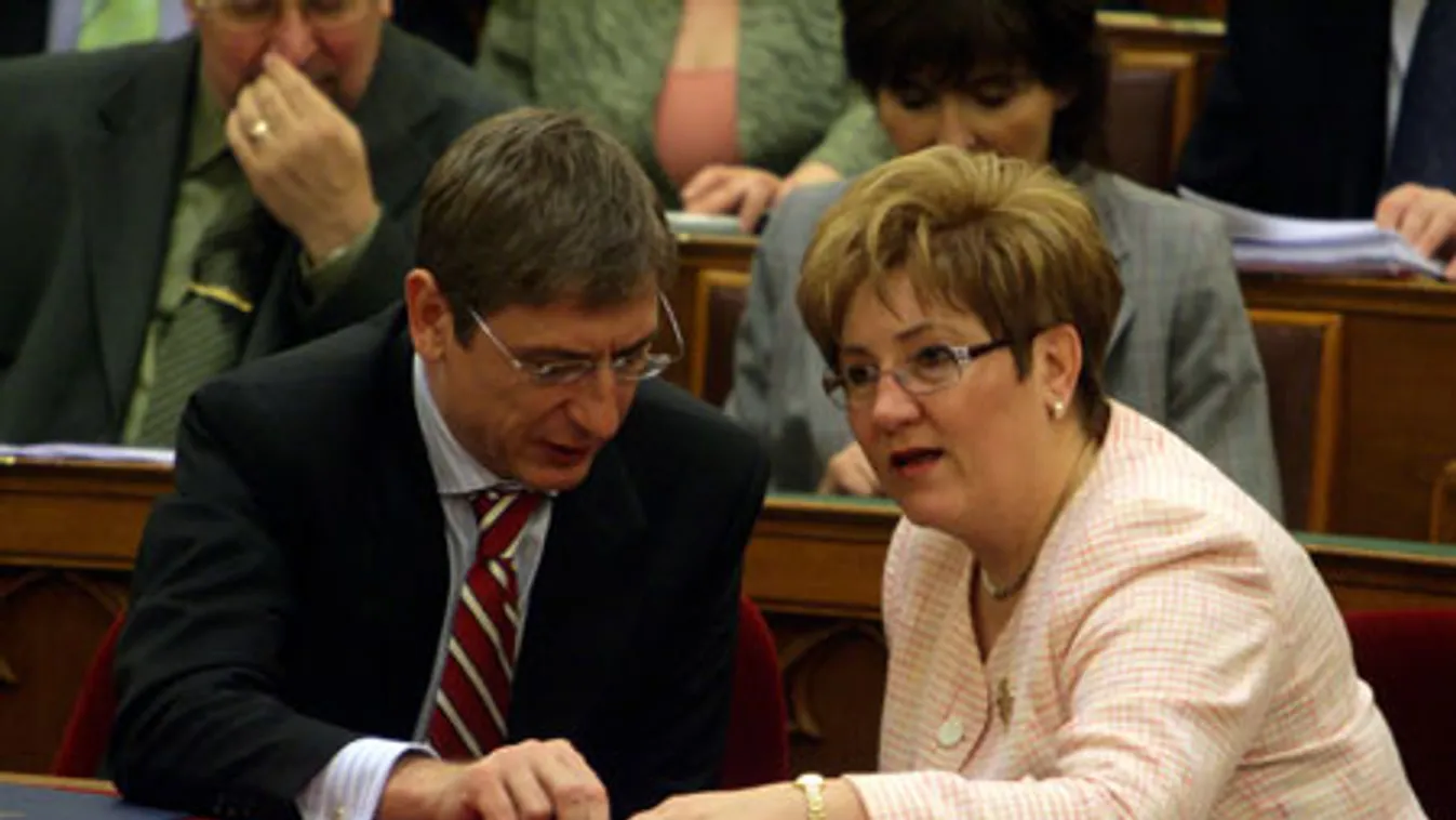 Karácsony a Városházán, jönnek vissza Gyurcsány emberei