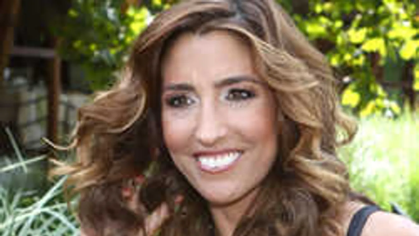 Ettől leesik az állad, Rubint Réka megmutatta, mennyi ruhája van