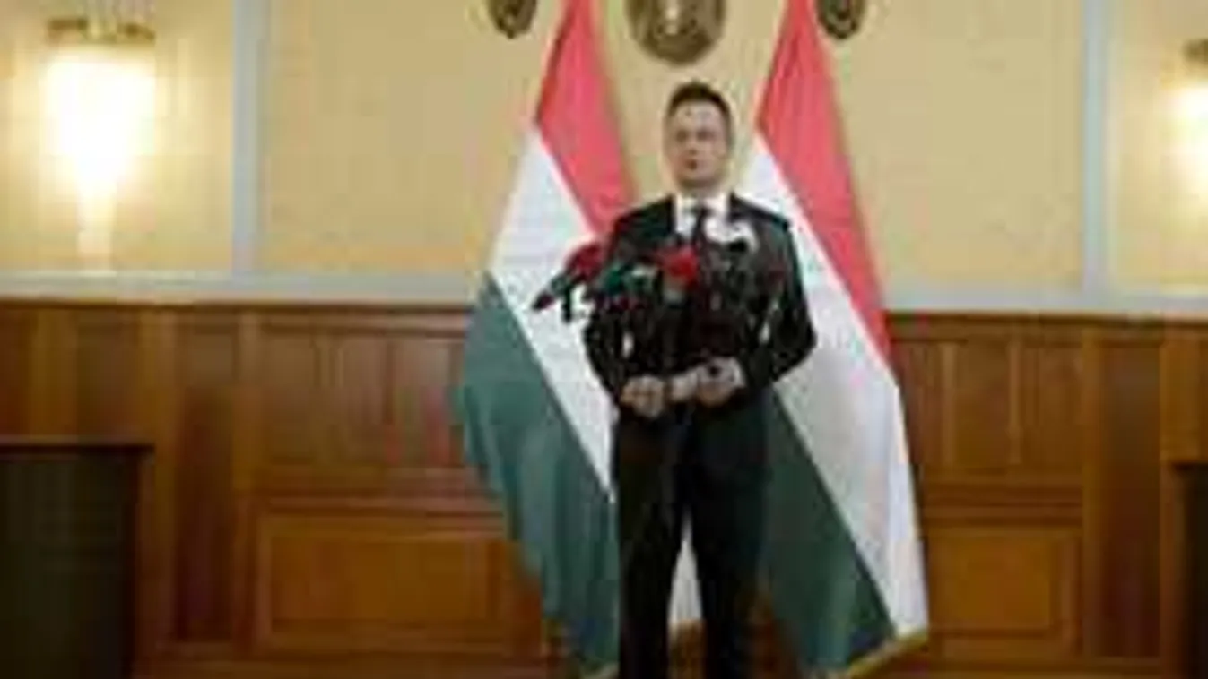 Rágalom érte az országot, magyarázatot követel Szijjártó Péter