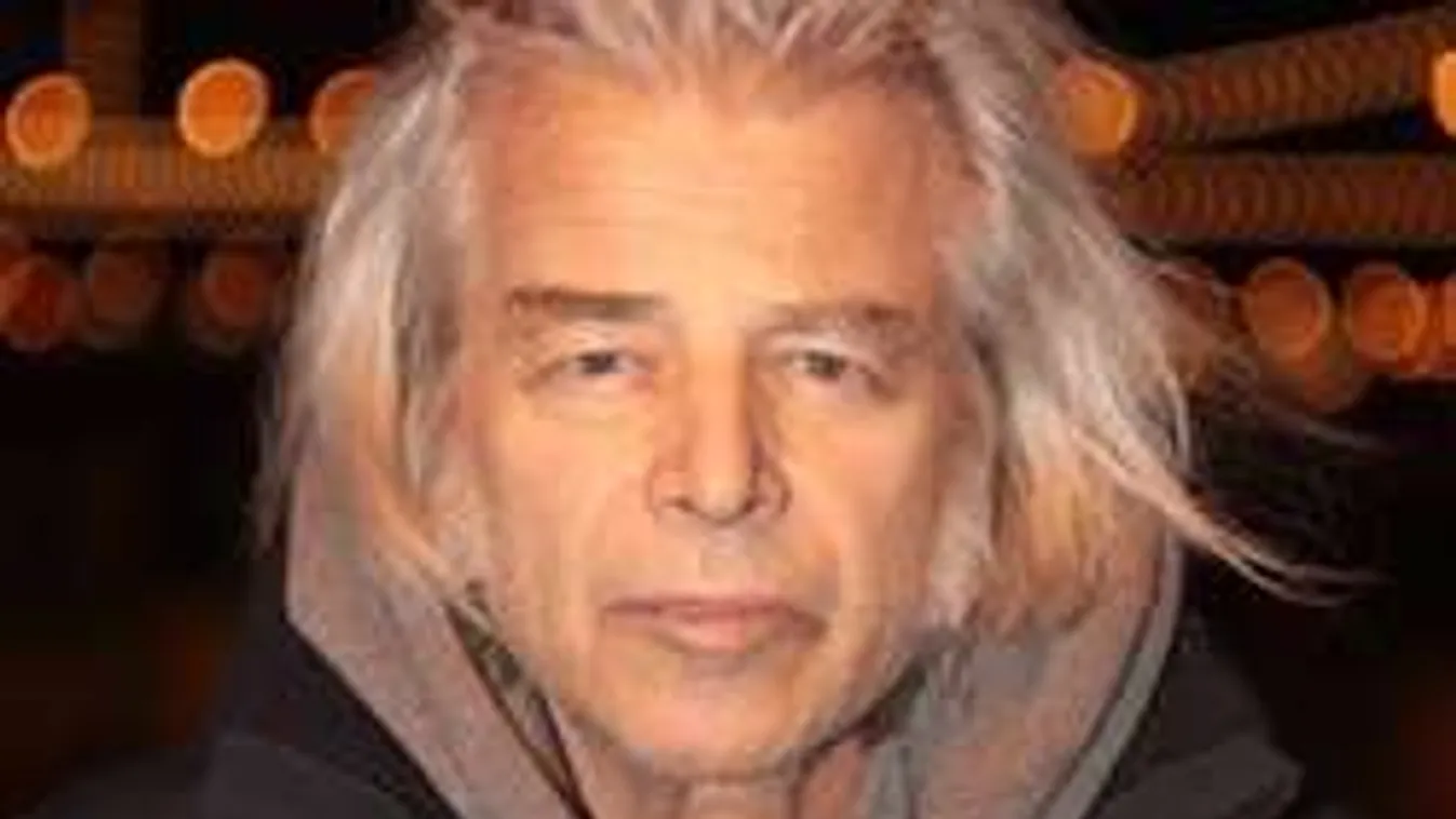 Megható fotóval emlékezik özvegye Somló Tamásra