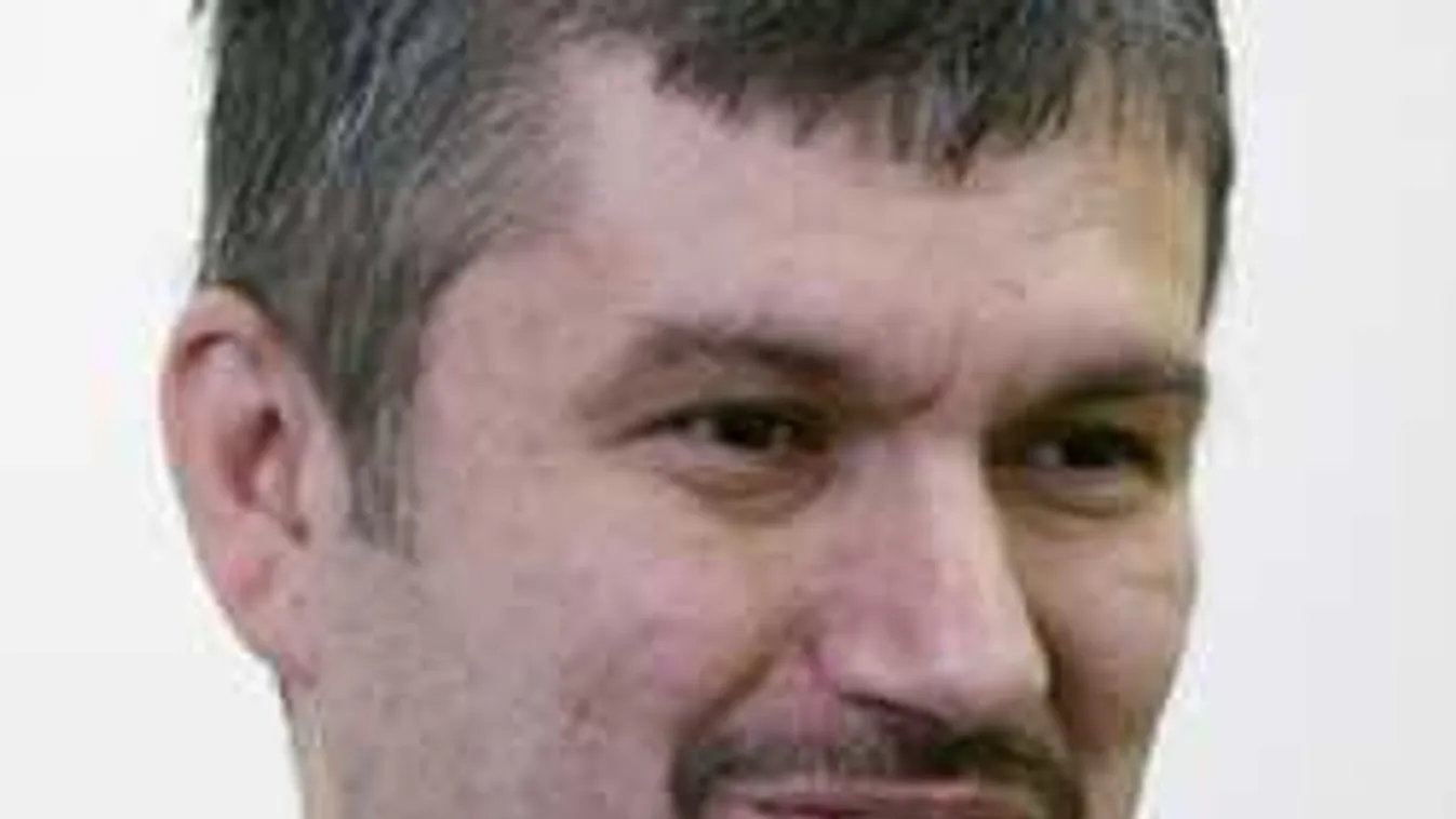 Hadházy menjen haza és csippelje a kutyákat