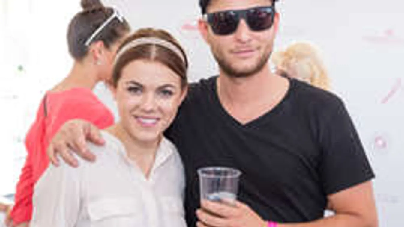 Így énekel közös gyermeküknek Csobot Adél és Istenes Bence