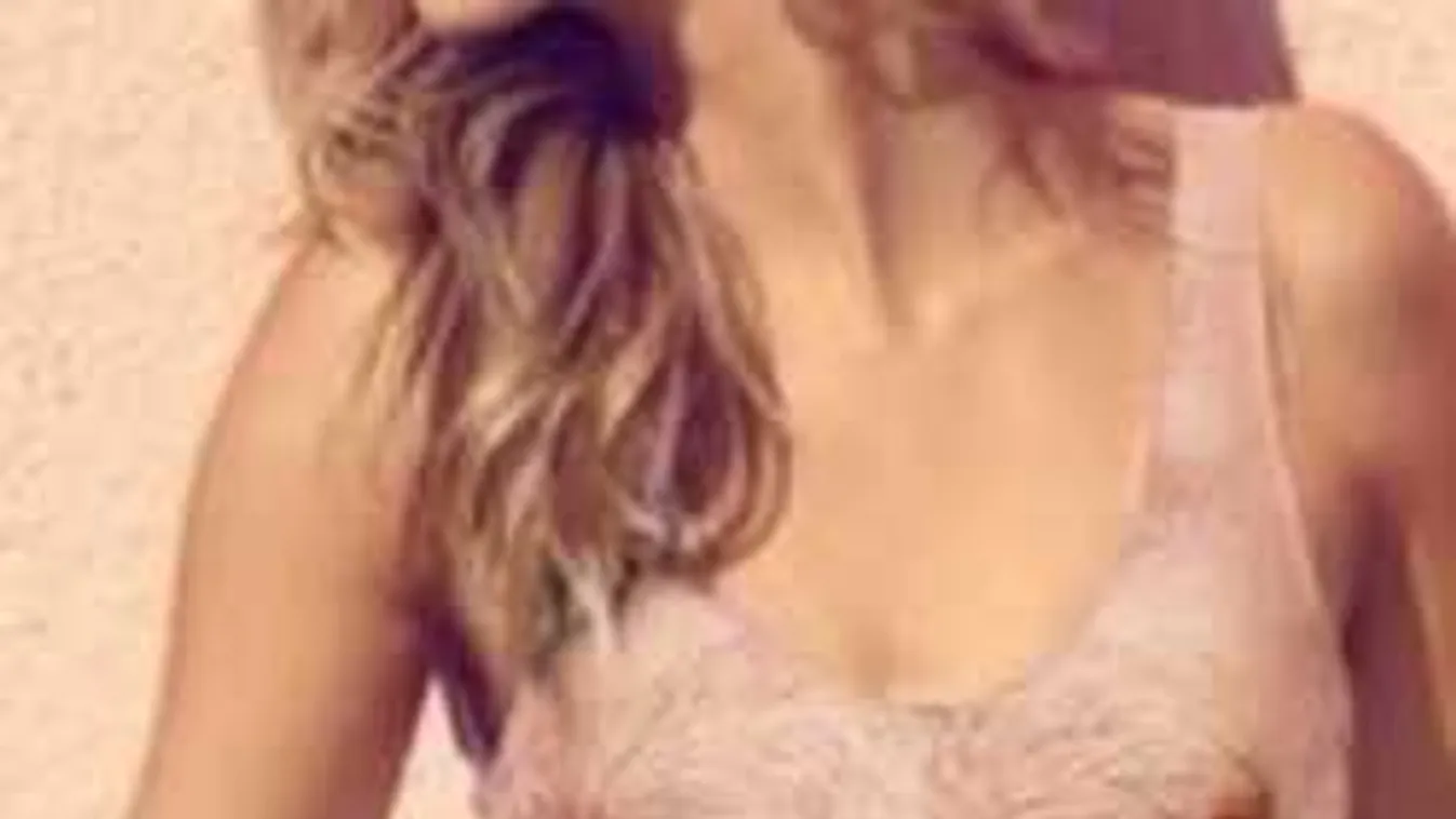 Elképesztően bizarr fürdőruhával kínálták meg a nőket