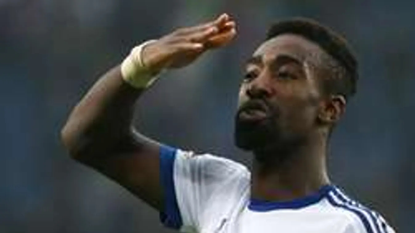 Ágyjelenetben debütált színészként a focisztár - videó