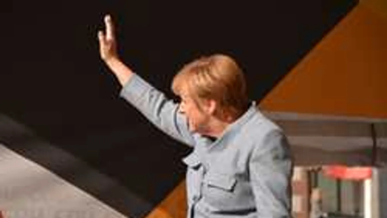 Akár már az idén végleg nyugdíjba küldhetik Angela Merkelt