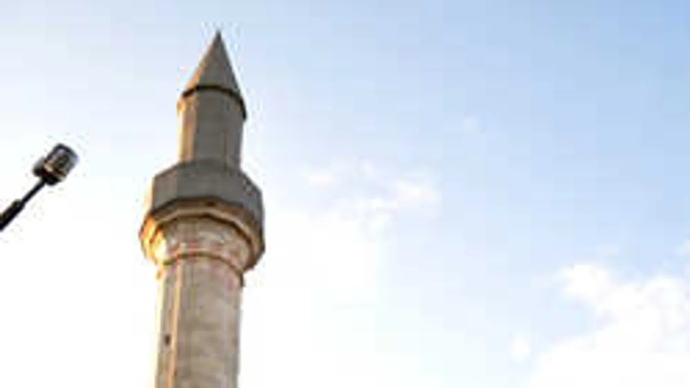 Minaret engedélyeztetését kérte az MSZP elnöke