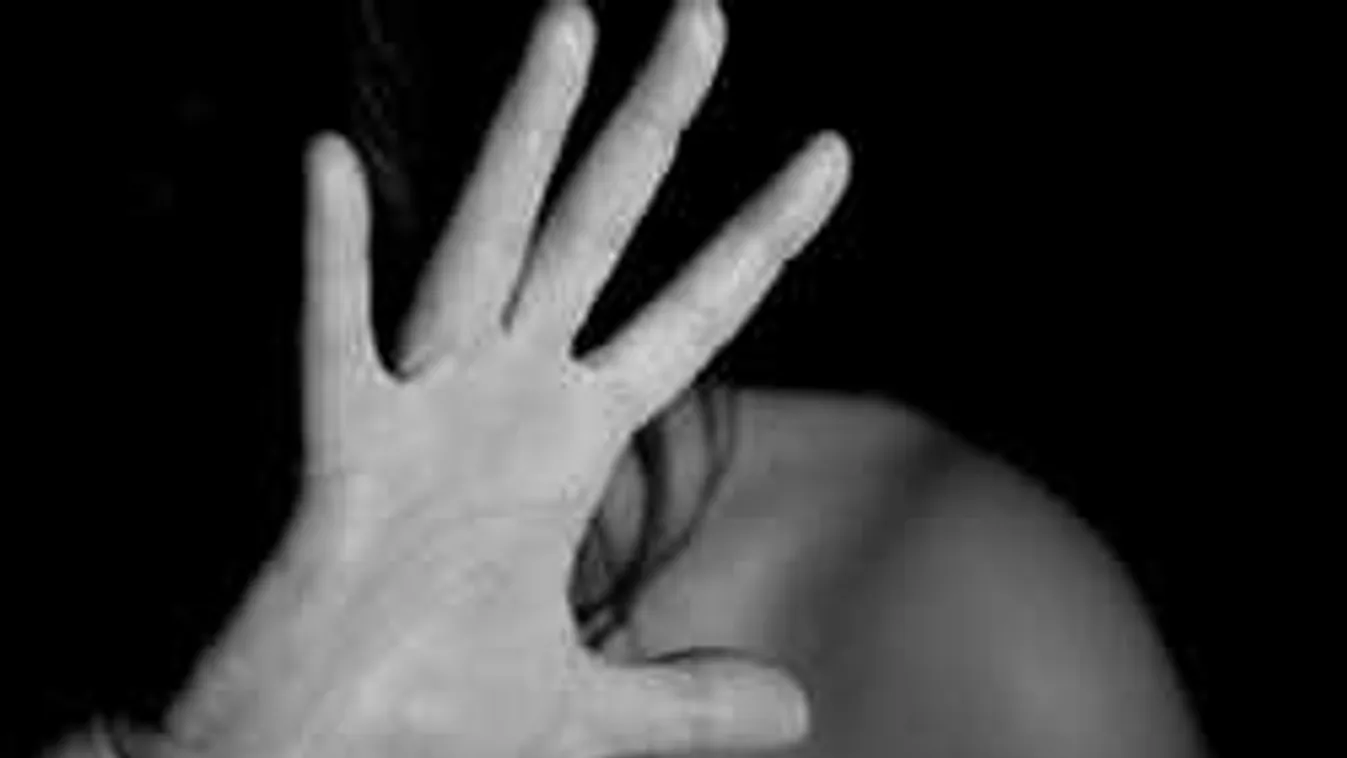 Brutálisan megkínozták a nyílt utcán a luxusfeleség 14 éves lányát