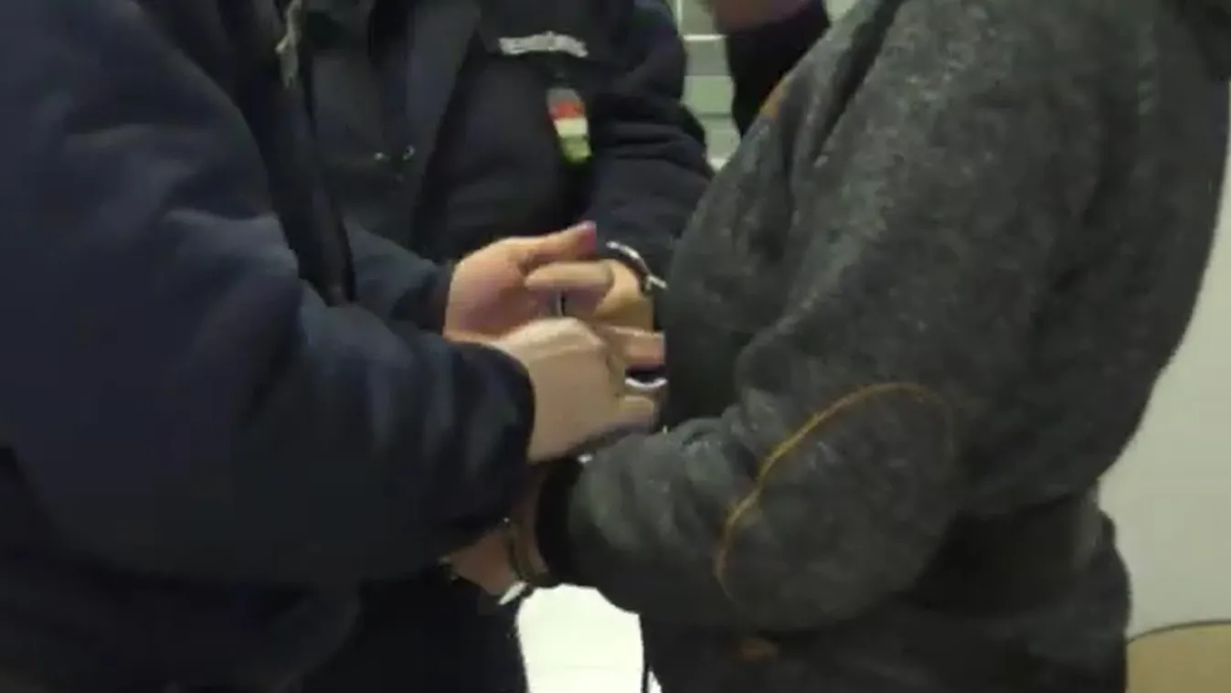 Most érkezett: megölte élettársát egy nő Tiszavárkonyban – videó