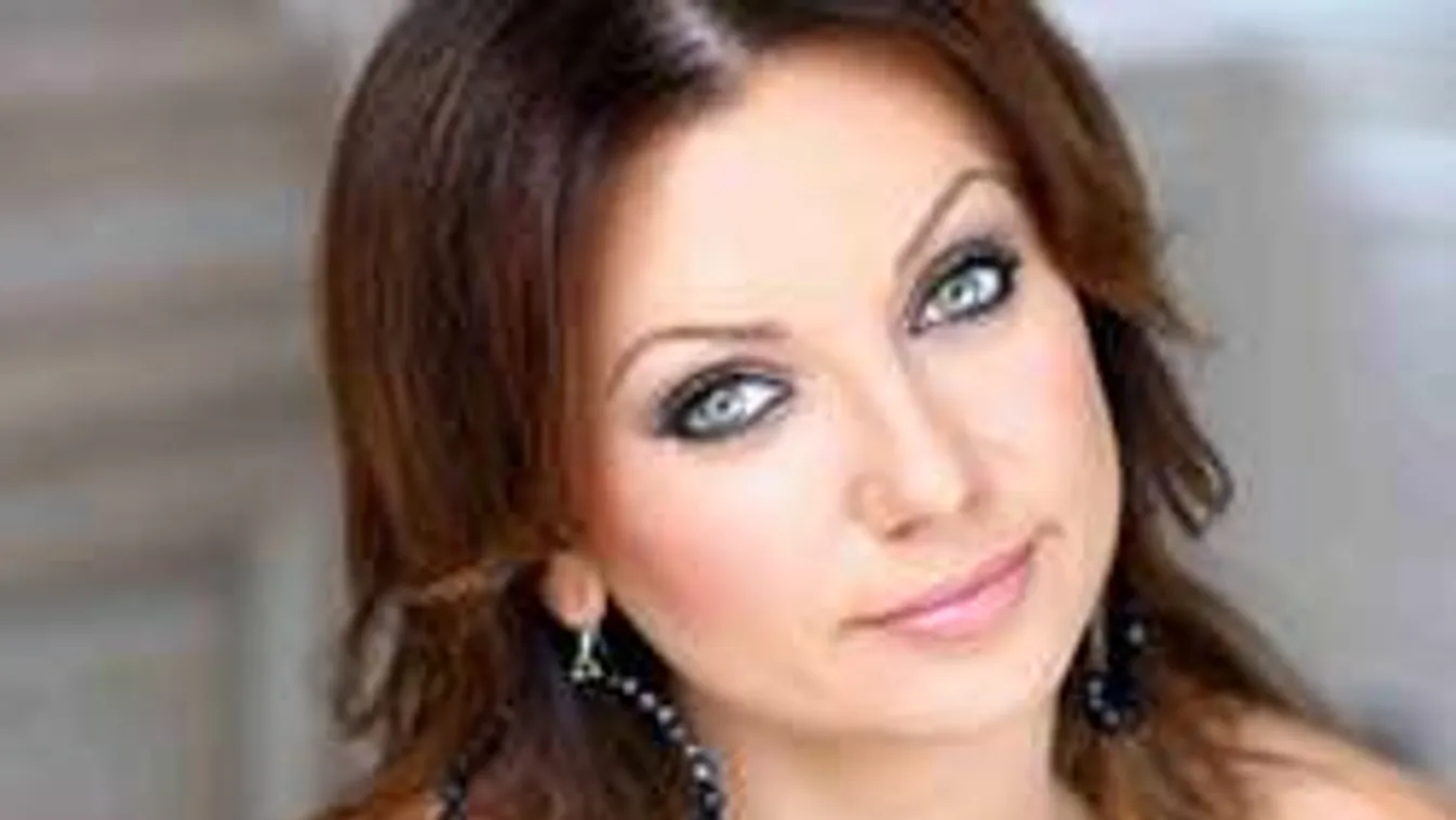 Kiderült, ki a magyar sztárénekesnő titokzatos párja