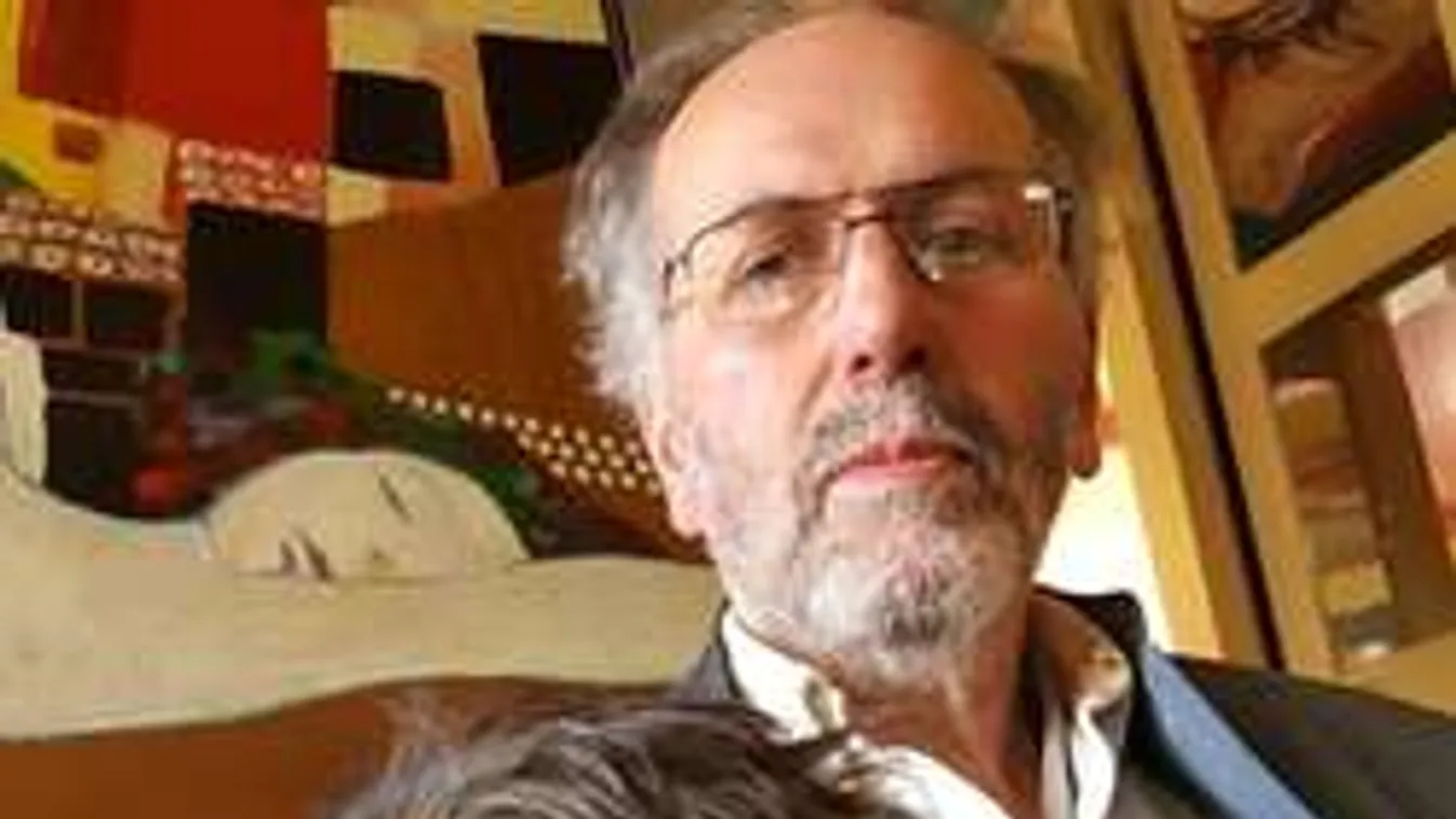 El sem hiszed, mivel készül húsvétra Benkő Dániel!