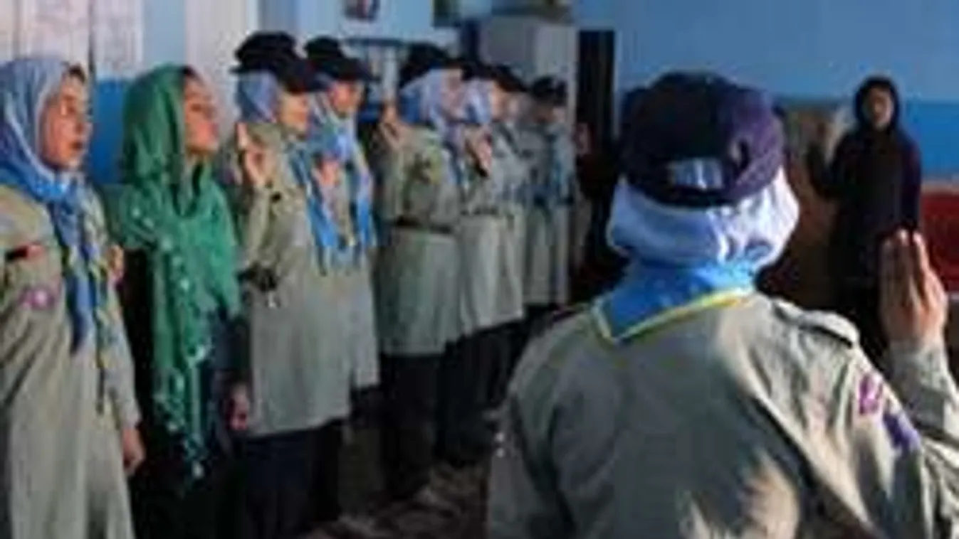 Újabb trükkel nyomnák migránsaikat Magyarországra a svédek