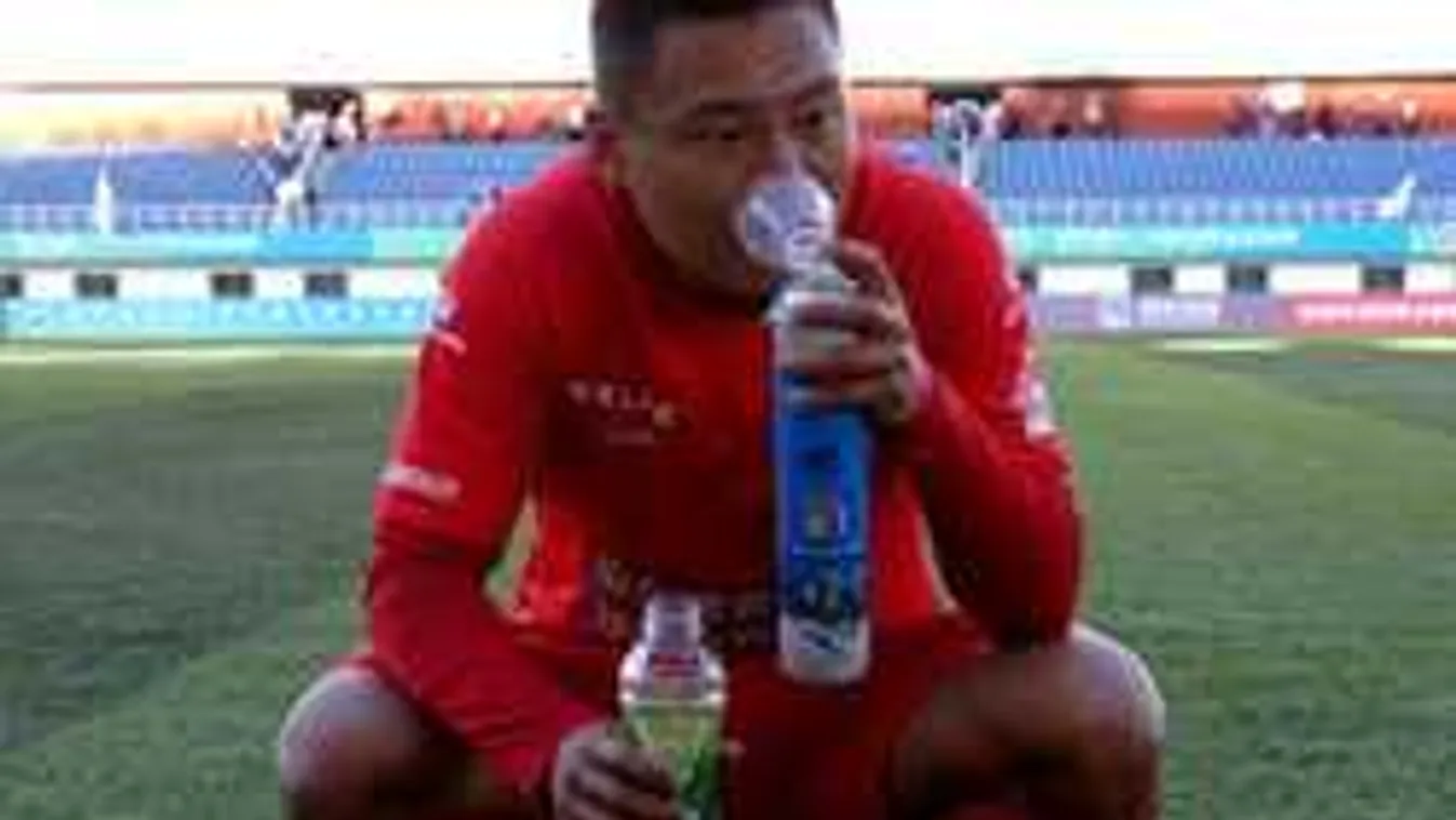 Hatalmas öröm - oxigénmaszkban!