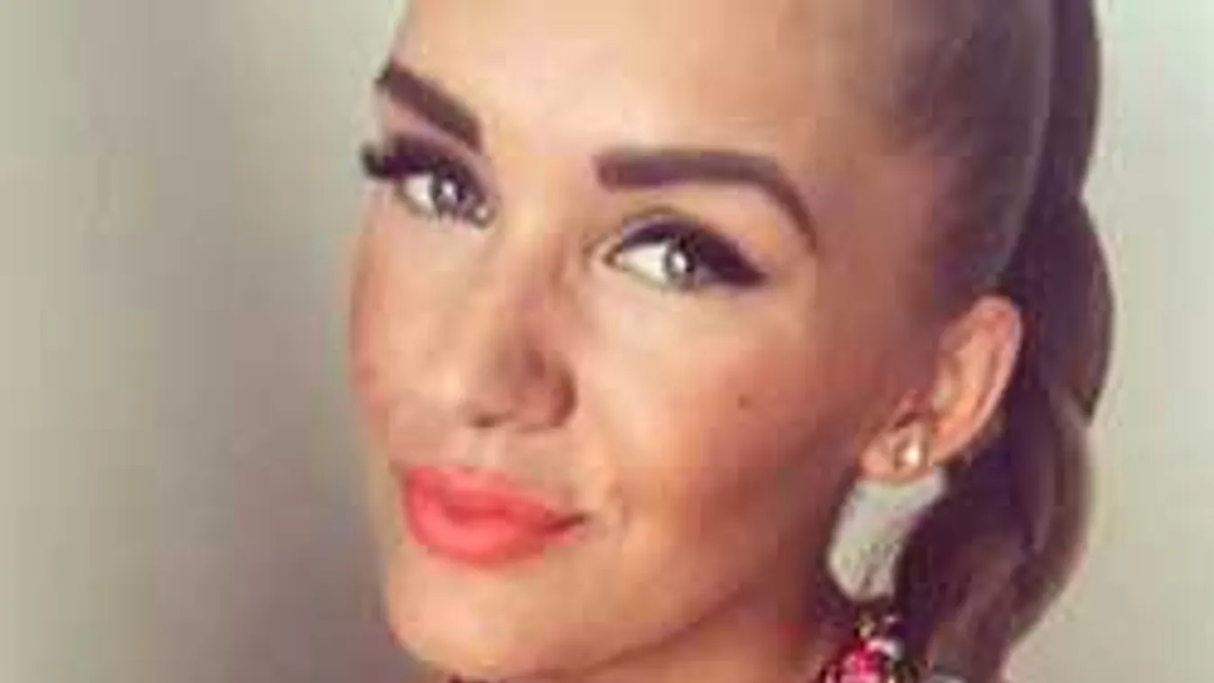 Felsikoltott Hódi Pamela, ezt nem akarta látni gyermeke kezében