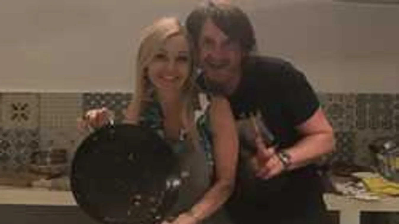 Mallorcára utazott pihenni feleségével Edvin Marton!