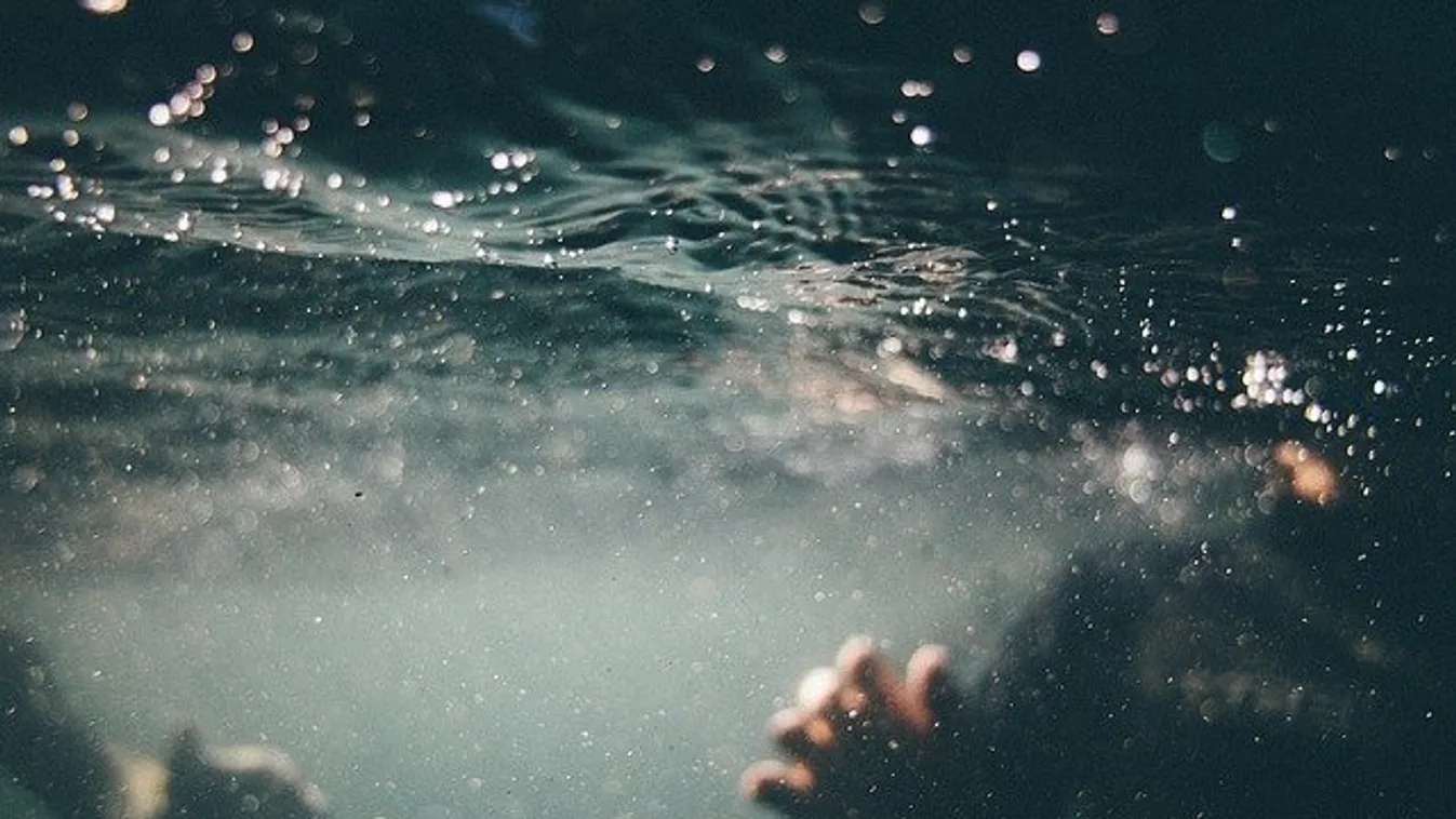 Hirtelen jött el érte a halál: tanítványai szeme láttára összeesett az úszóedző