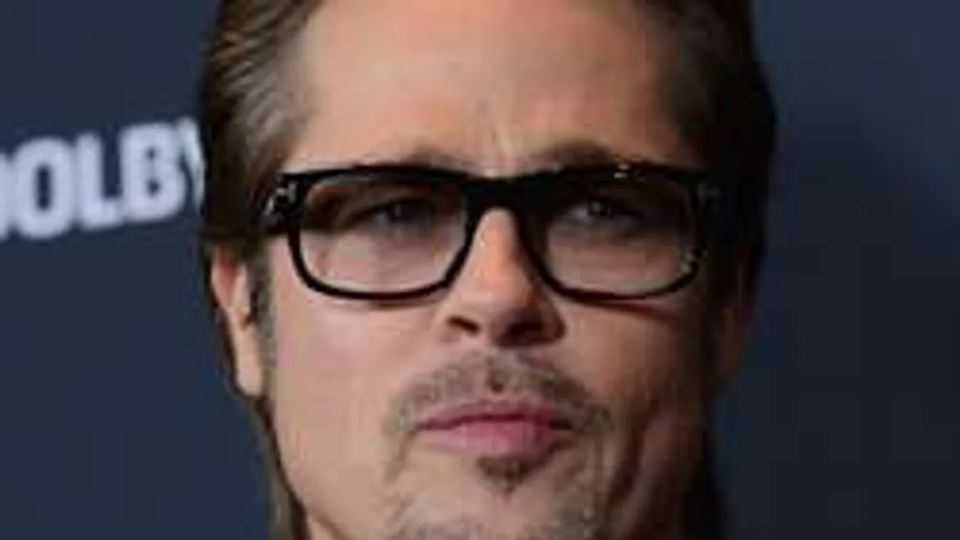 Hollywood ledöbbent: Erre a bombázóra vetett szemet Brad Pitt