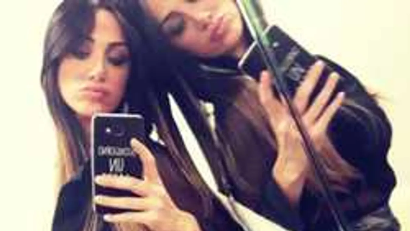 Mintha nem is lenne bugyi a focidrukker szépségen