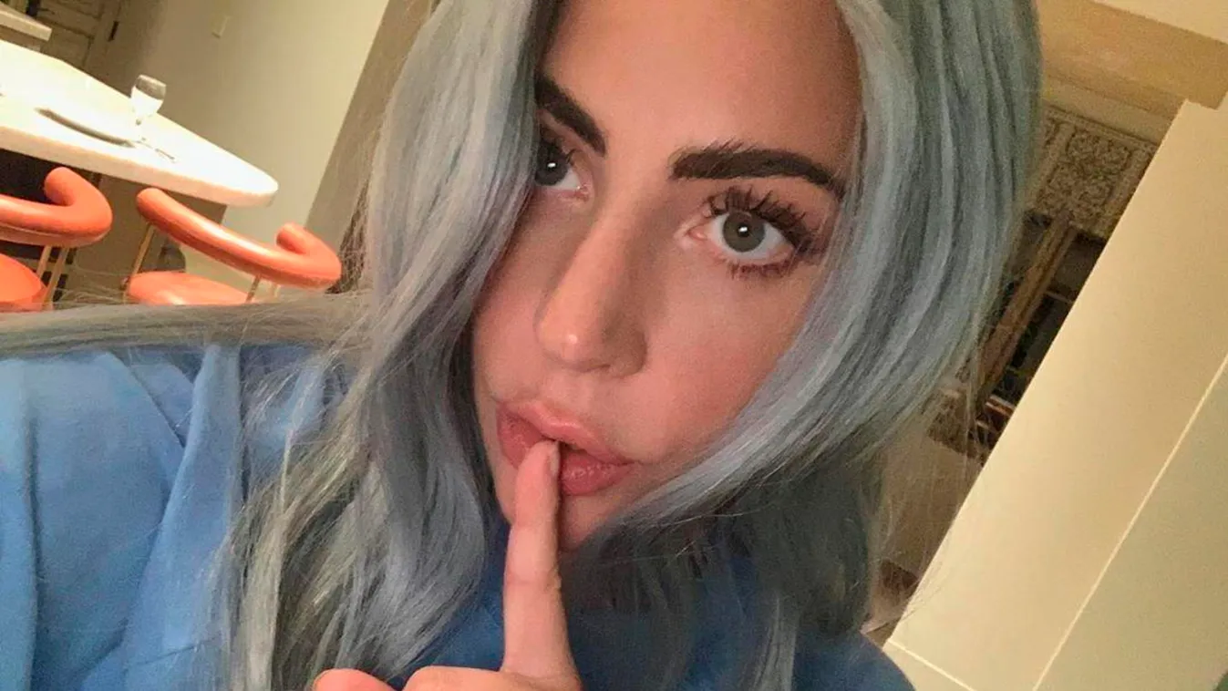 Daily Instagram Posts