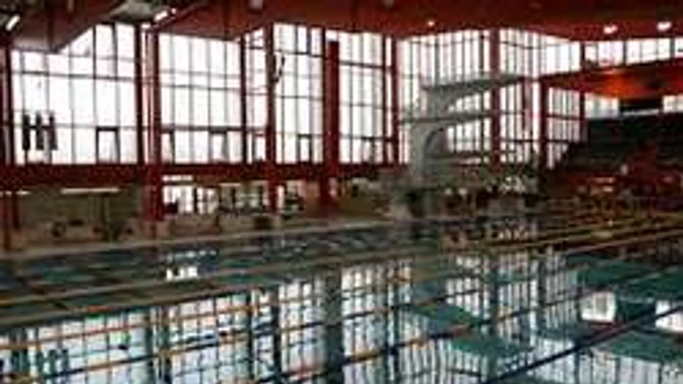 Uszodai burkinitilalom miatt tüntetnek muszlimok Bécsben