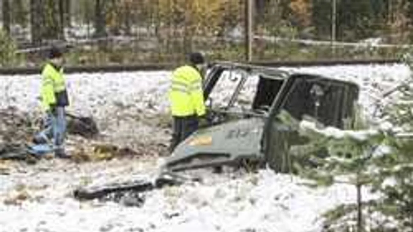 Halálos baleset, ennyi maradt a terepjáróból