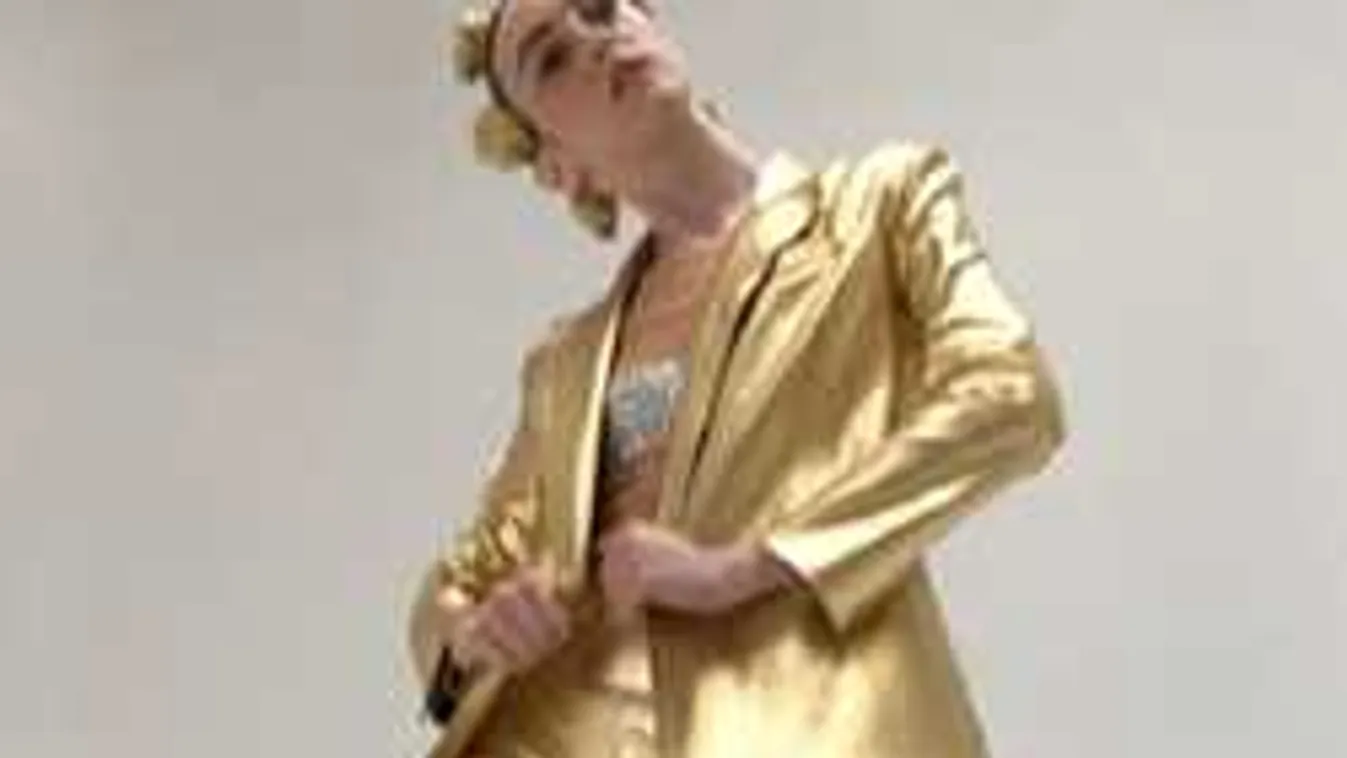 Ez a két feltűnő szín lesz a karácsony legnagyobb divatdobása