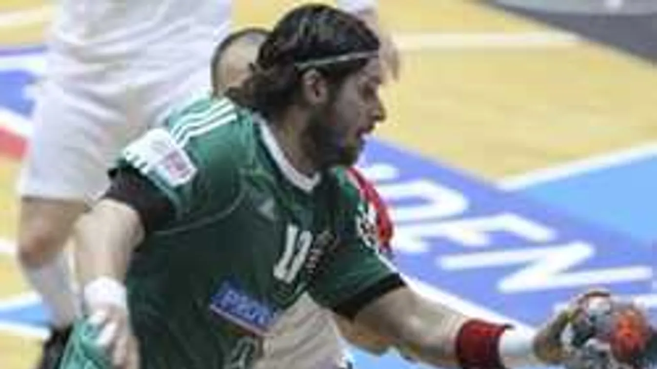 Vészhelyzet van, visszatért a magyar válogatott sztárja