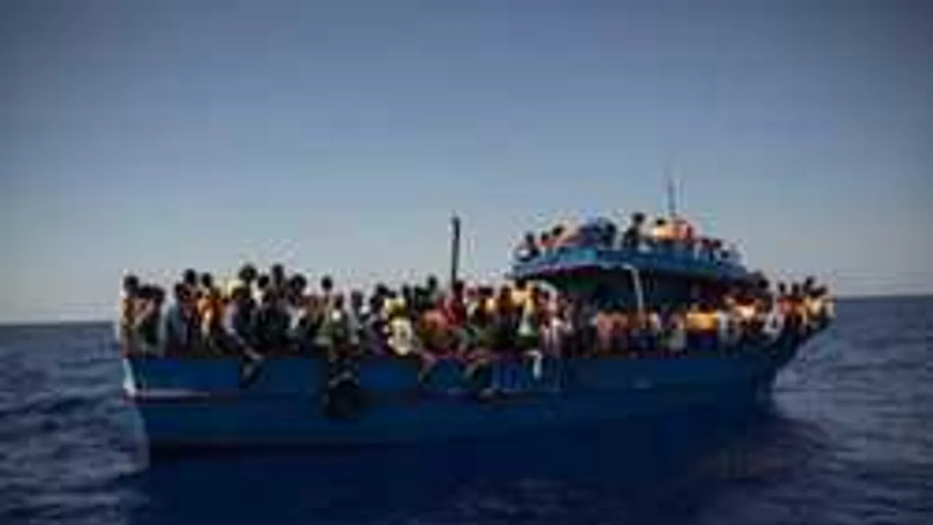 Ismét megugrott a Földközi-tengeren át érkező migránsok száma