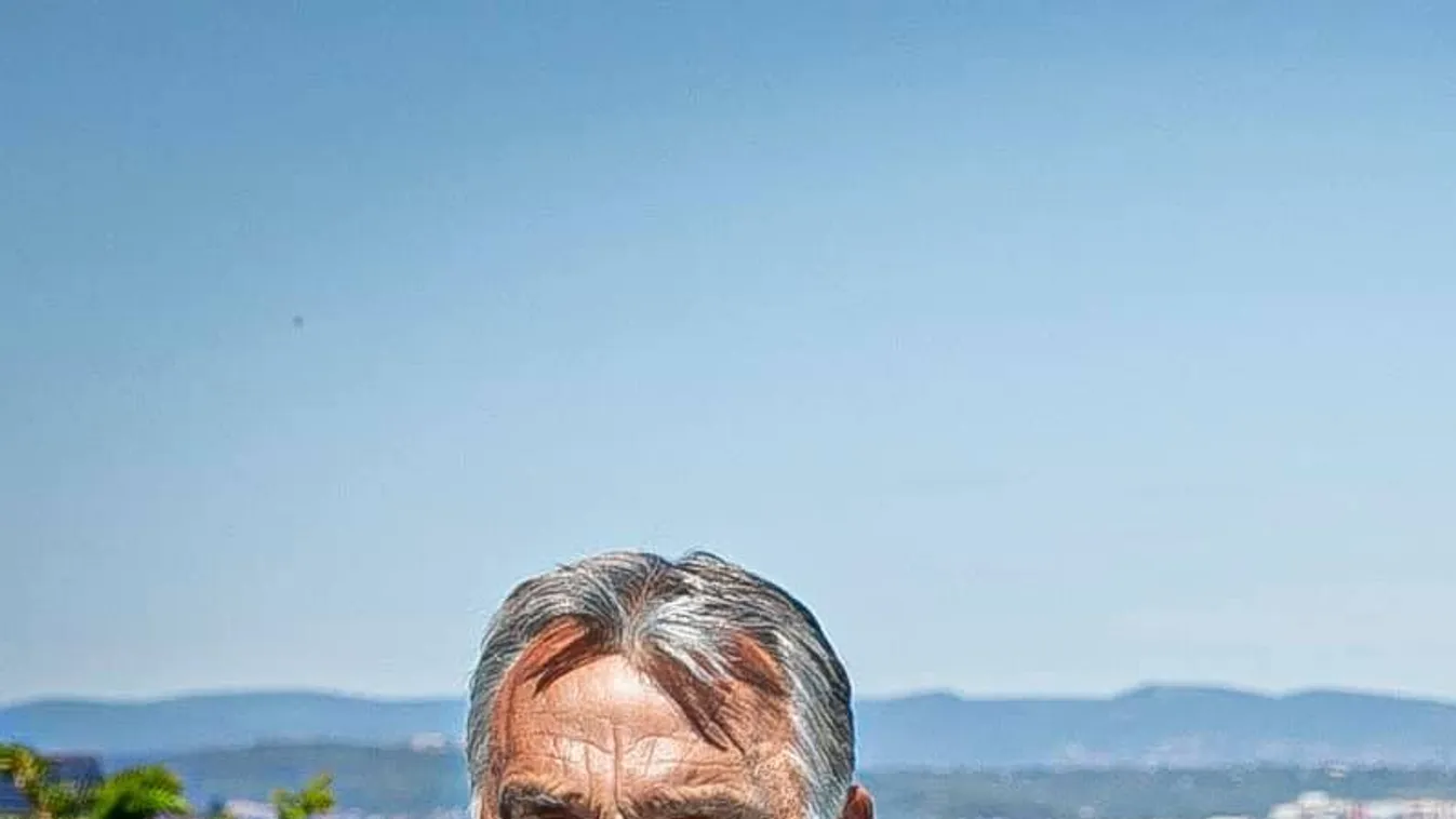 Napfény a vihar után, Orbán Viktor az özönvíz kellős közepén profilképet váltott a Facebookon