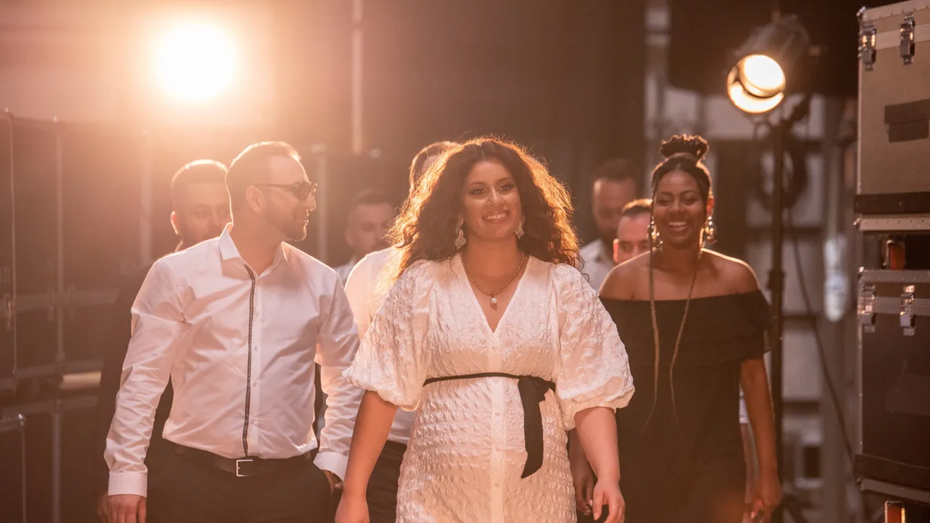 Megmutatta hatalmas pocakját a várandós Radics Gigi