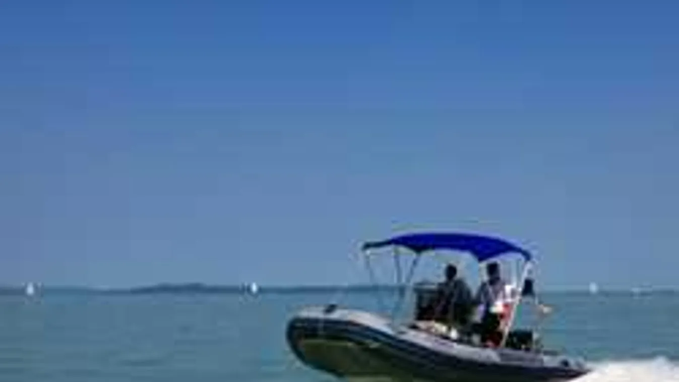 Drámai hír jött: embereket mentettek a viharos Balatonon
