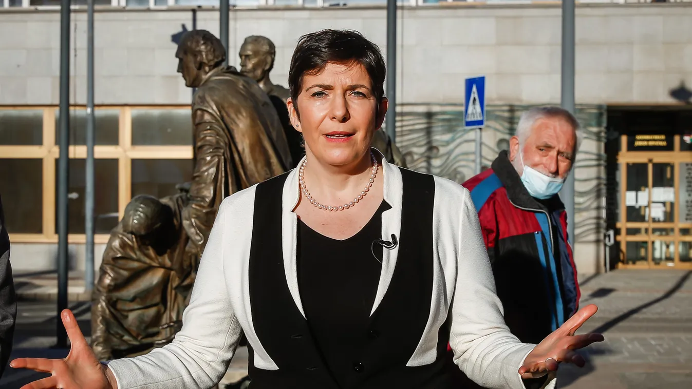 Van az a pénz? Ennyiért álltak sorba, hogy Dobrev Klárára szavazzanak