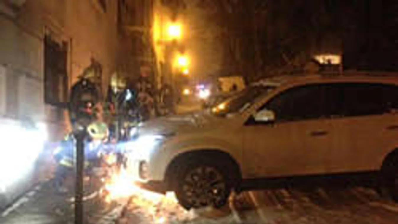 Legyőzte a budapesti autósokat a 3 centis hó