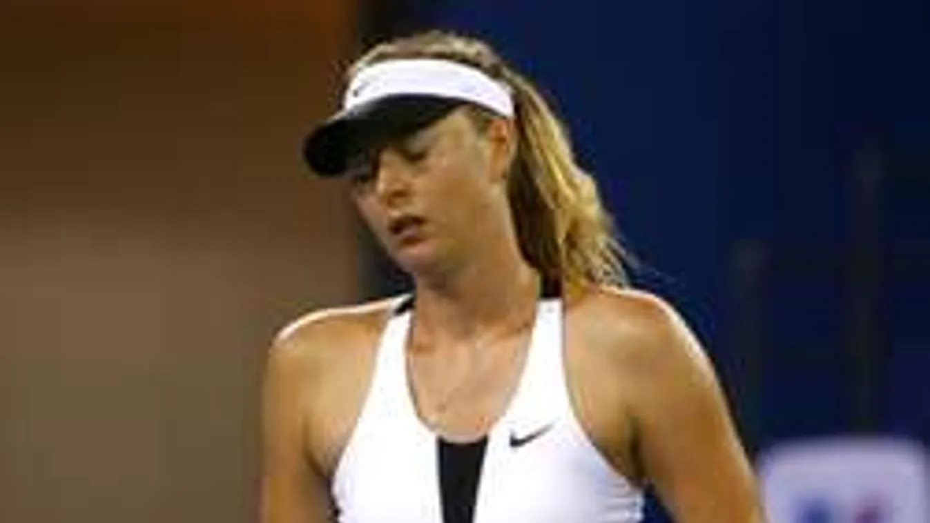 Strandon hódít a doppingos Sarapova