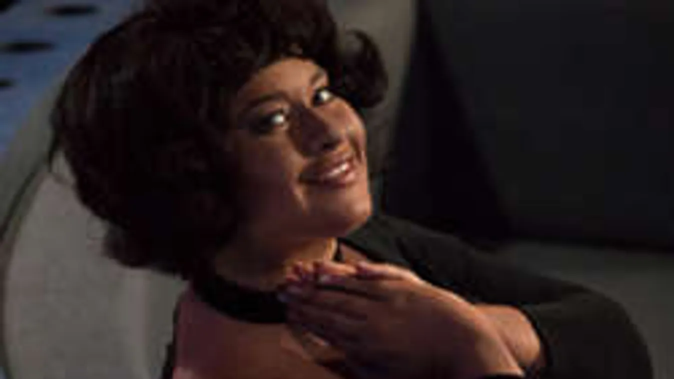 Titkos randevúkra jár Király Linda