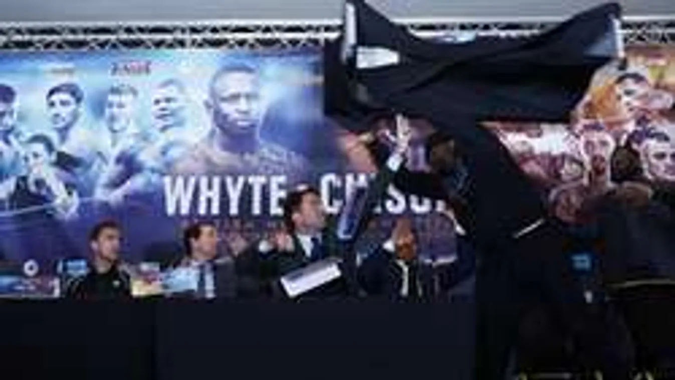 Elborult az agya, asztallal támadt a bunyós - videó