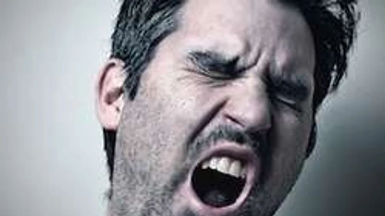 Új jogszabály! Elveszik a jogosítványod, ha nem tudsz aludni!