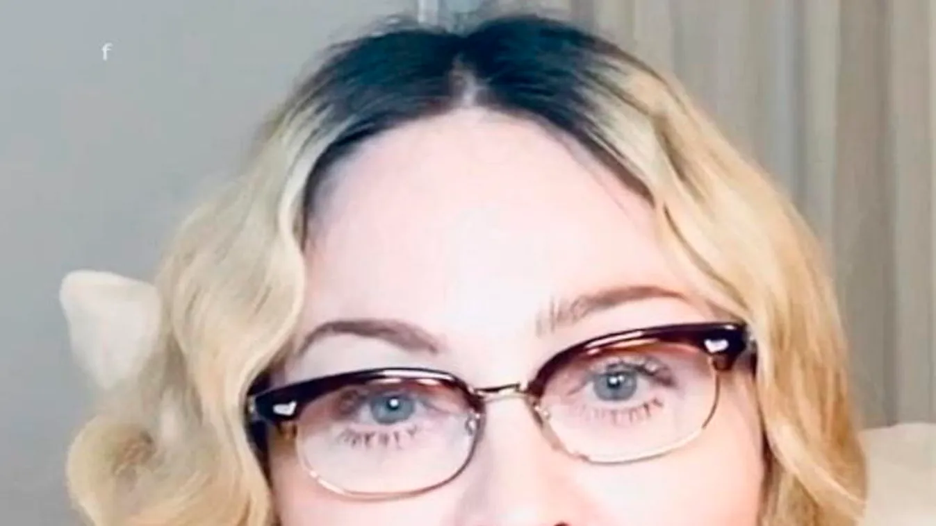 Daily Instagram Posts