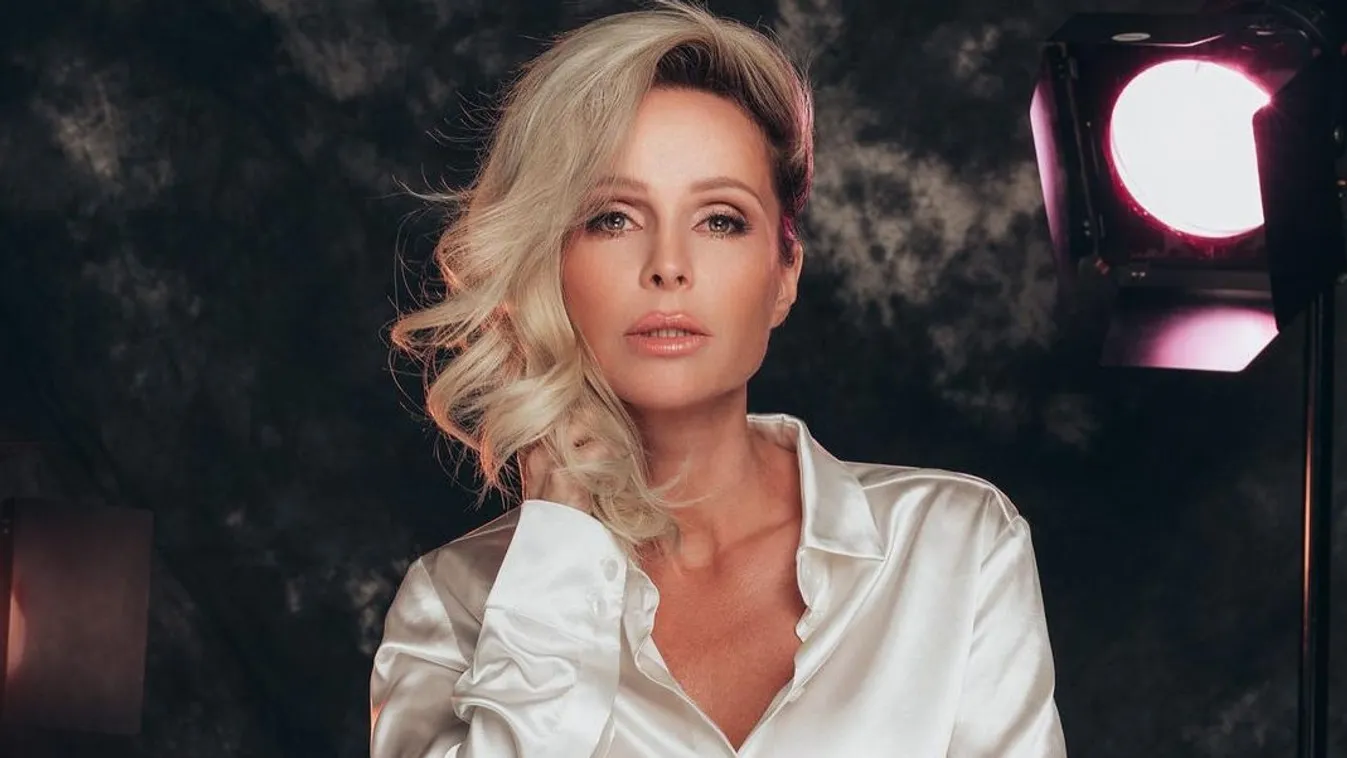 Fenekét masszíroztatja a Sztárban sztár leszek! döntő előtt Köllő Babett- Fotó