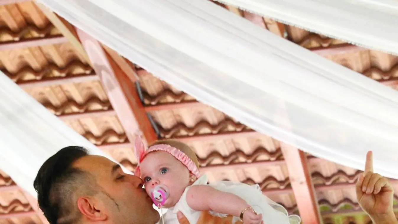 Bódi Csabi kislánya, Lilien tündéri videóban mutatta meg, milyen ügyesen tud beszélni