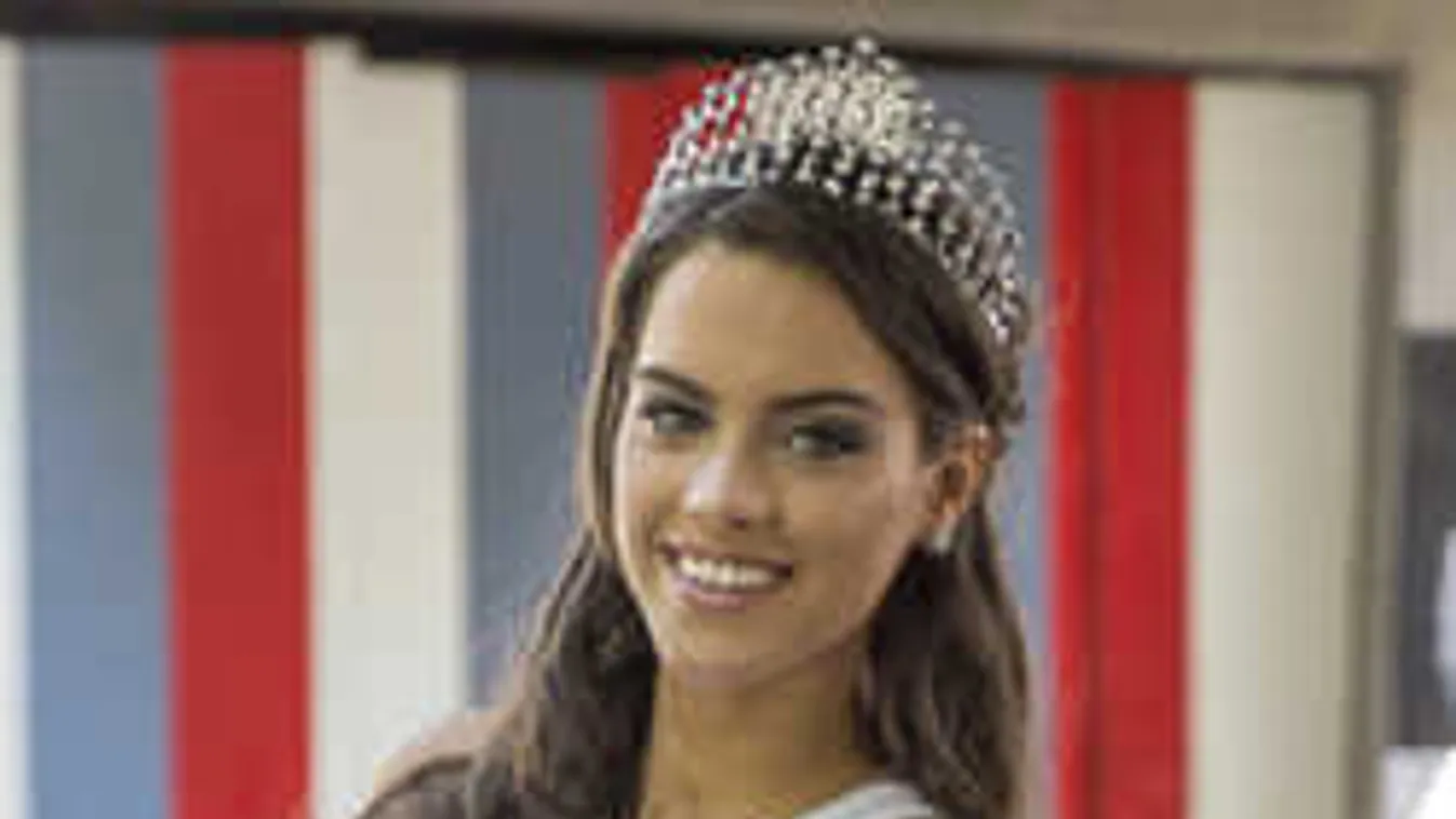 Ilyen csodálatos kebleket még nem láttál, villantott a magyar modell