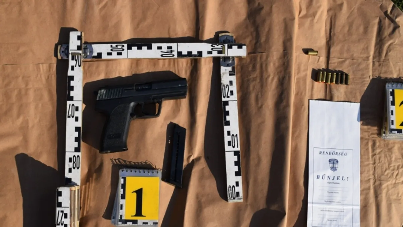 Eldurvult a vita: vasrúd és fegyver is előkerült