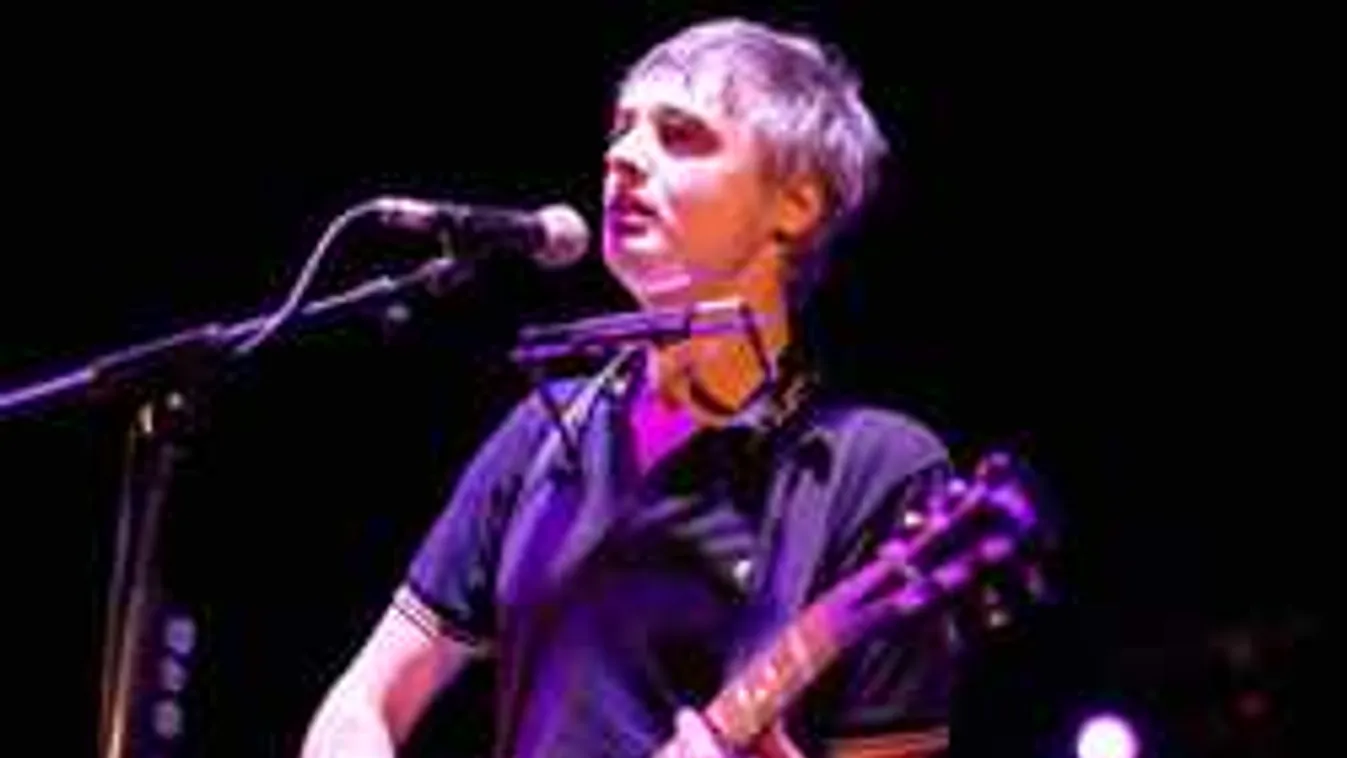 Balesetet szenvedett, kórházba rohantak a sztárénekessel