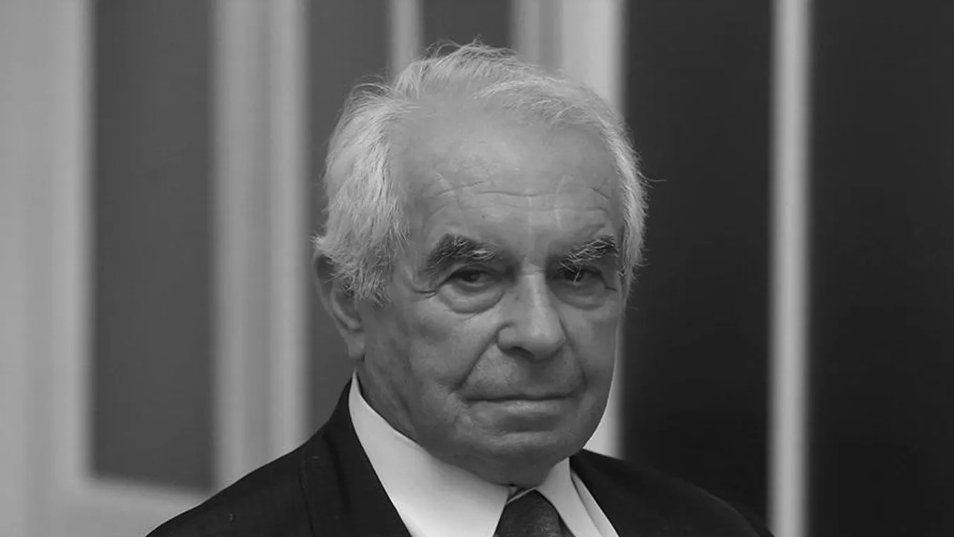 Szomorú hír érkezett: elhunyt a legendás magyar labdarúgó