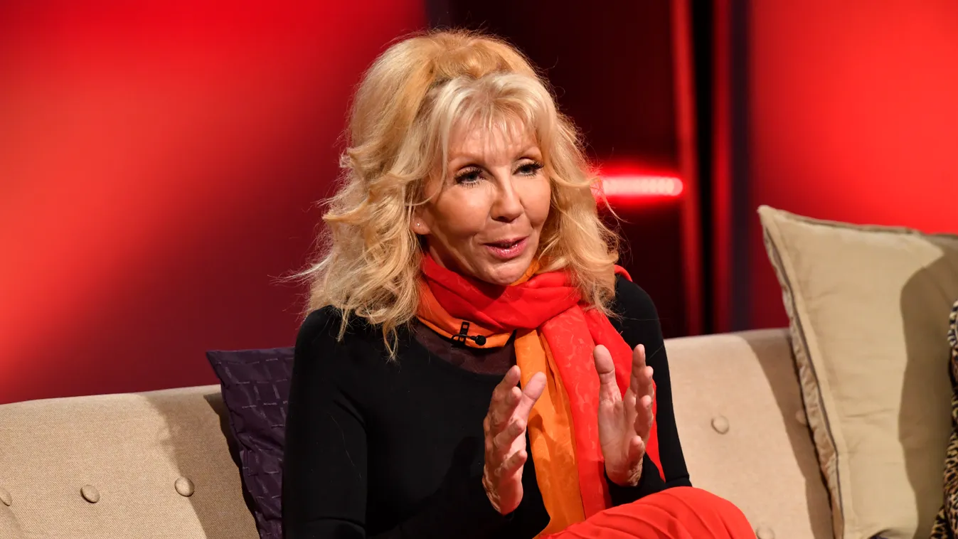 Csongrádi Katalin; Csongrádi Kata