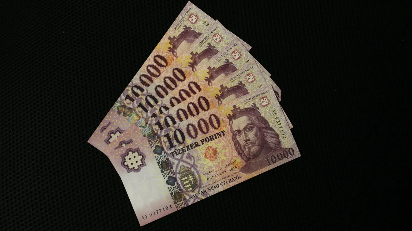 Most jön a pluszpénz! – Dupla nyugdíj, szja-visszatérítés a szülőknek, béremelések…