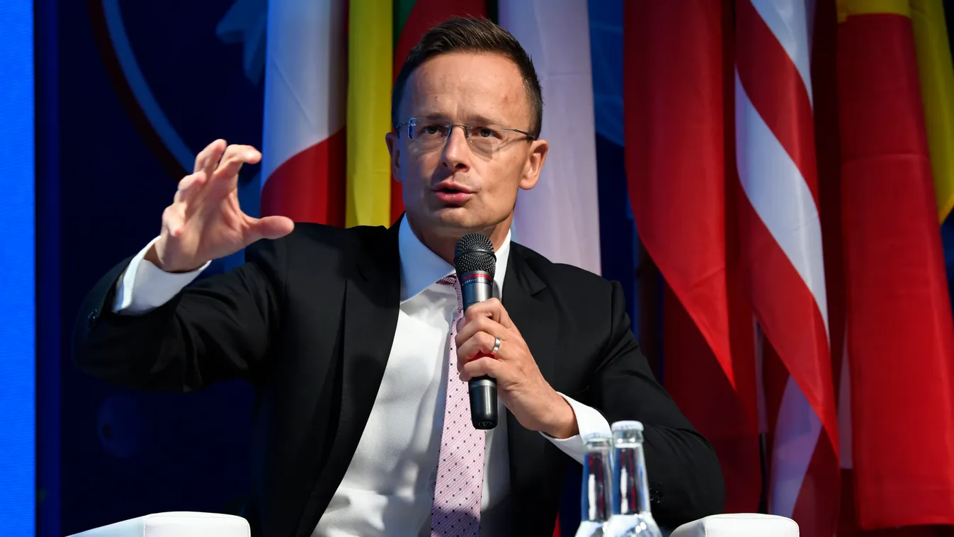 Szijjártó: a legfontosabb a magyar emberek biztonságának garantálása