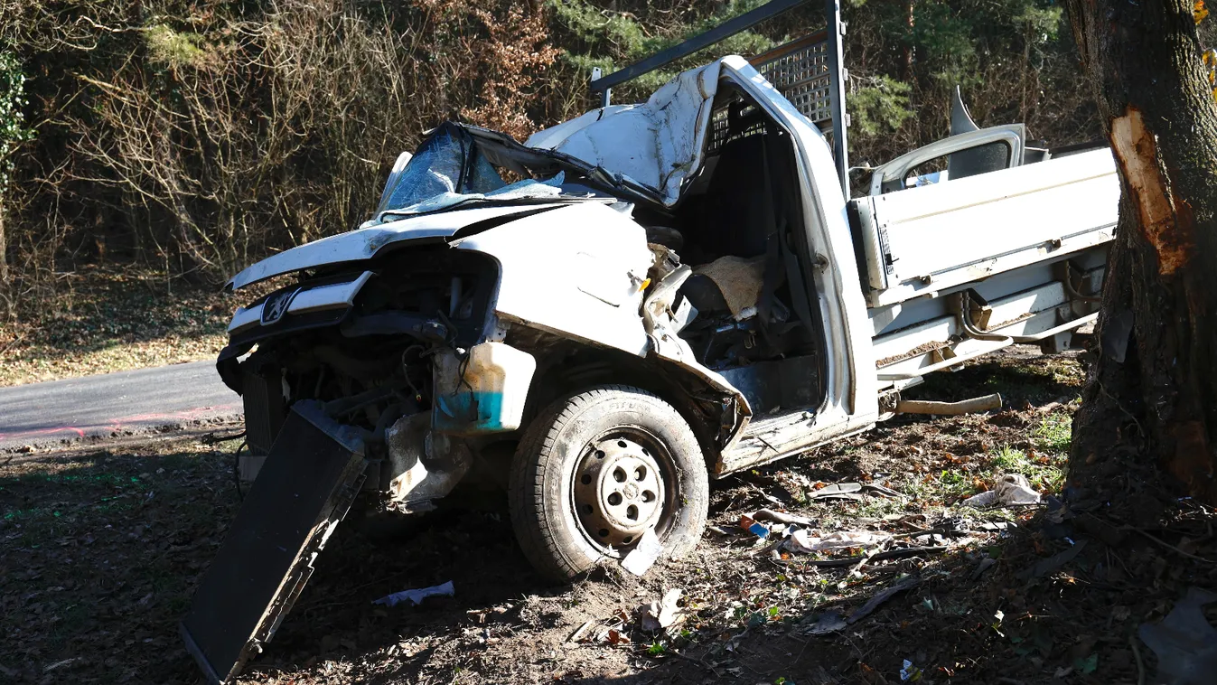 Fotók érkeztek a zalai halálos balesetről