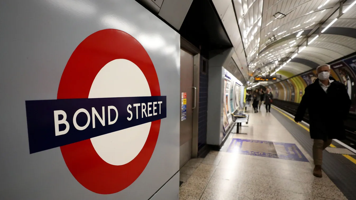 Megdöbbentek az utasok, ez tűnt fel a londoni metrón - Videó